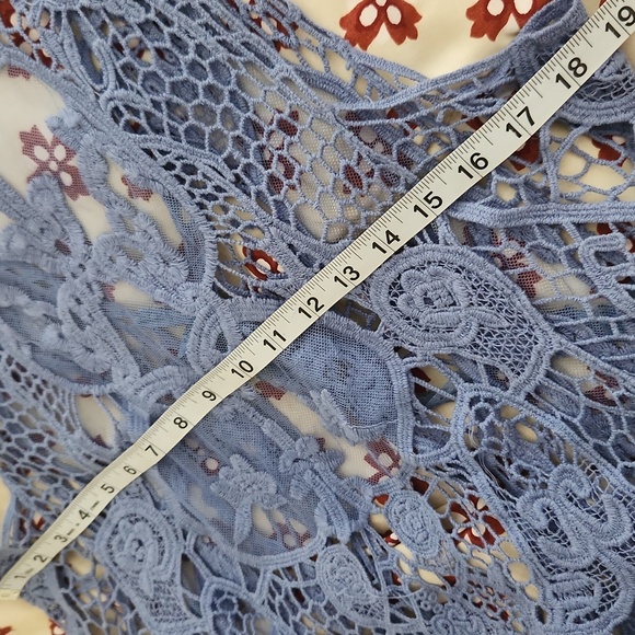 Blue Crocheted Lace Vest Tatted Ornate Design Boho Festival Size M - Picture 5 of 7